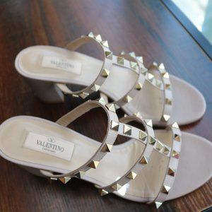 VALENTINO ROCKSTUD CALFSKIN LEATHER SLIDE SANDAL 60 MM